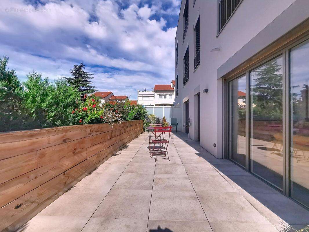 Appartement à LYON-8E