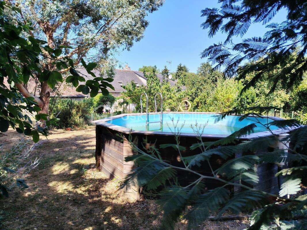 Maison à NEUVILLE-SUR-BRENNE