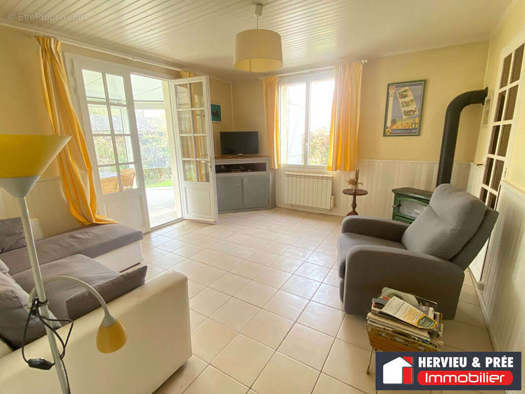 Maison à VER-SUR-MER