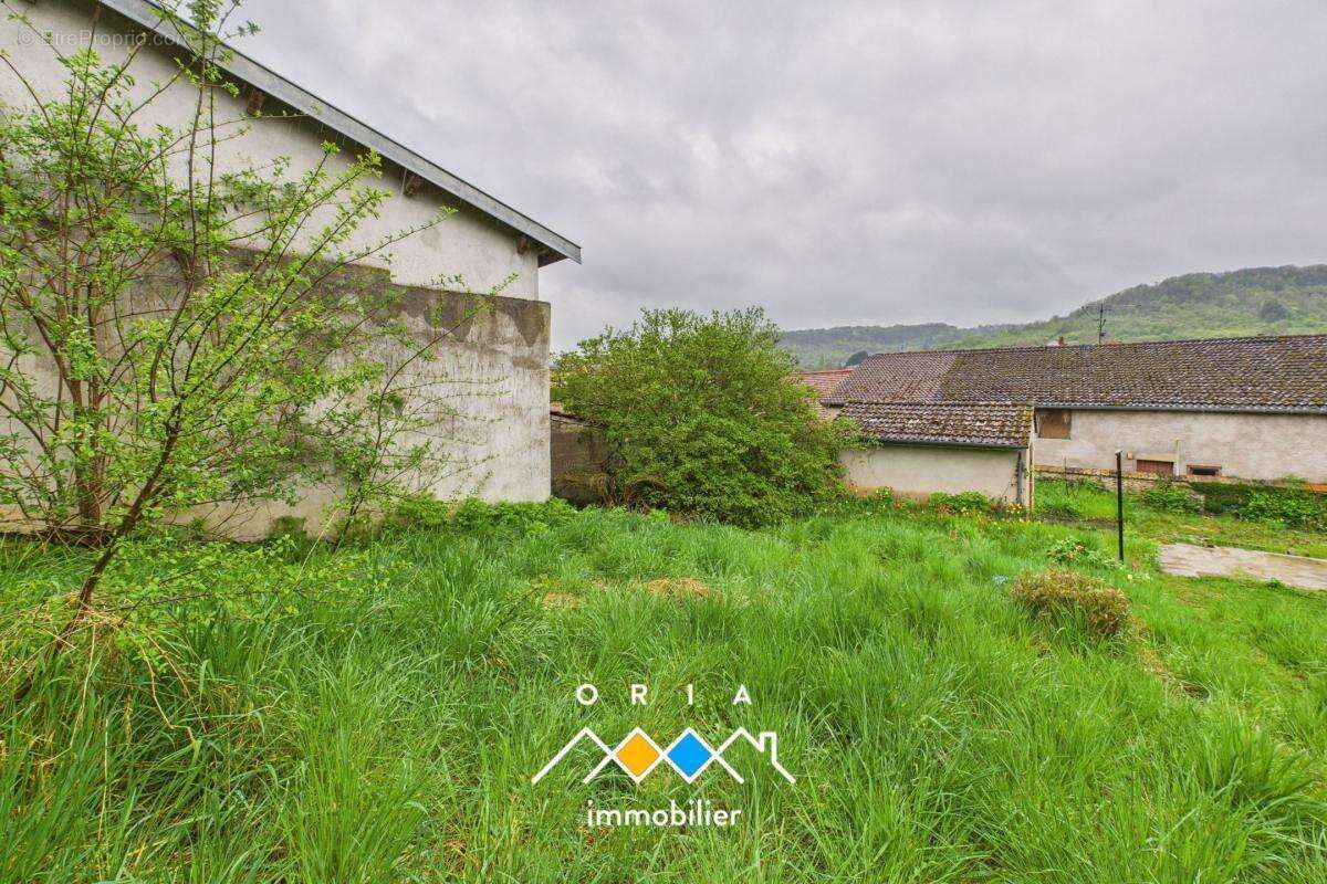 Maison à VILLECEY-SUR-MAD