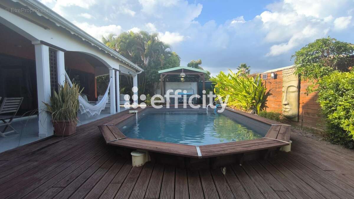 Maison à SAINT-FRANCOIS