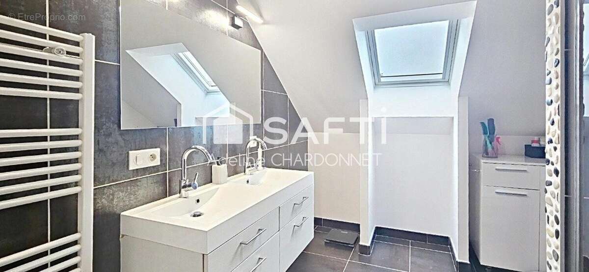 Photo 6 - Maison à POISY