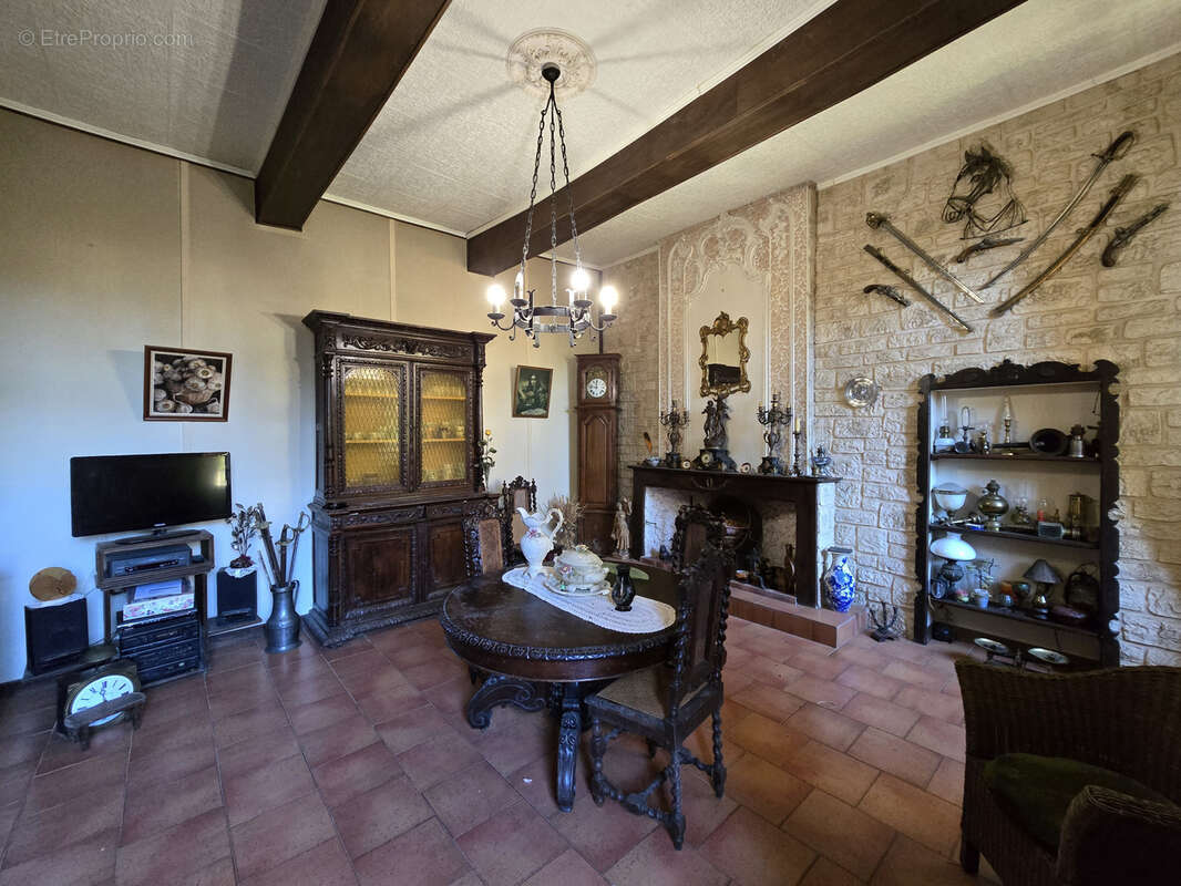 Maison à AUSSAC