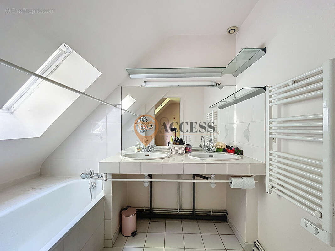 Maison à MONTLIGNON