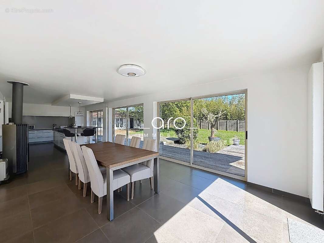 Maison 216 m² à Genech  - photo 5