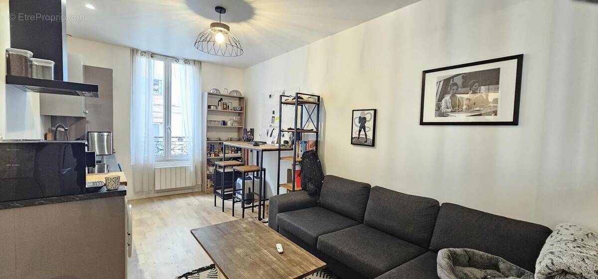 Appartement à PARIS-14E