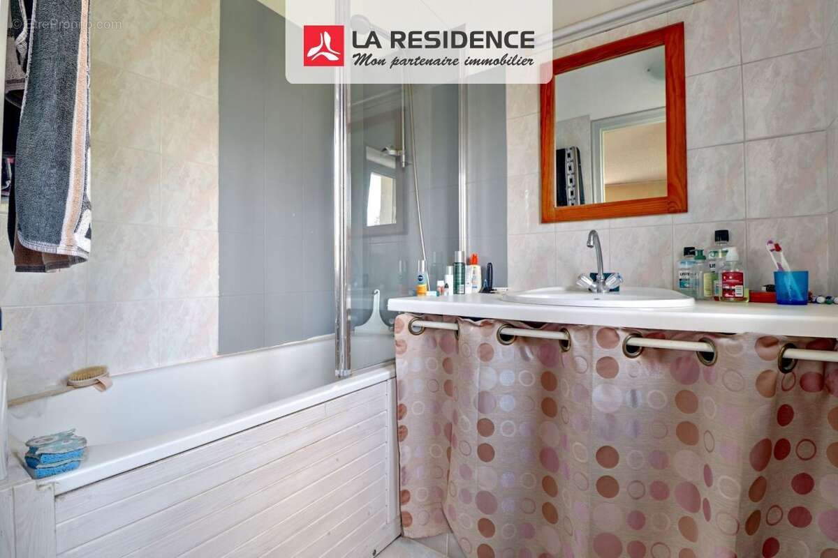 Maison à NEUVILLE-SUR-OISE