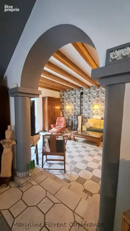 Bâtisse en pierre de 262 m², Cour, jardin cocon, garage & fort potentiel - photo 6