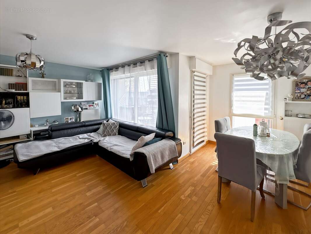 Appartement à COLOMBES