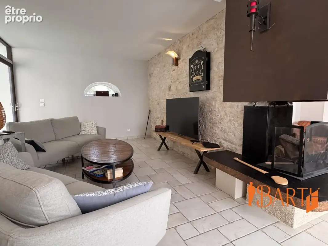 Maison 6 pièces 232 m² à vendre à Villabon (18800) - photo 6