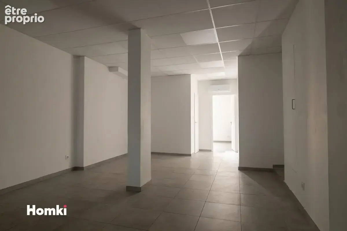 Local commercial T1 de 46 m² à Avignon 84000, Boulevard Sixte Isnard - photo 3