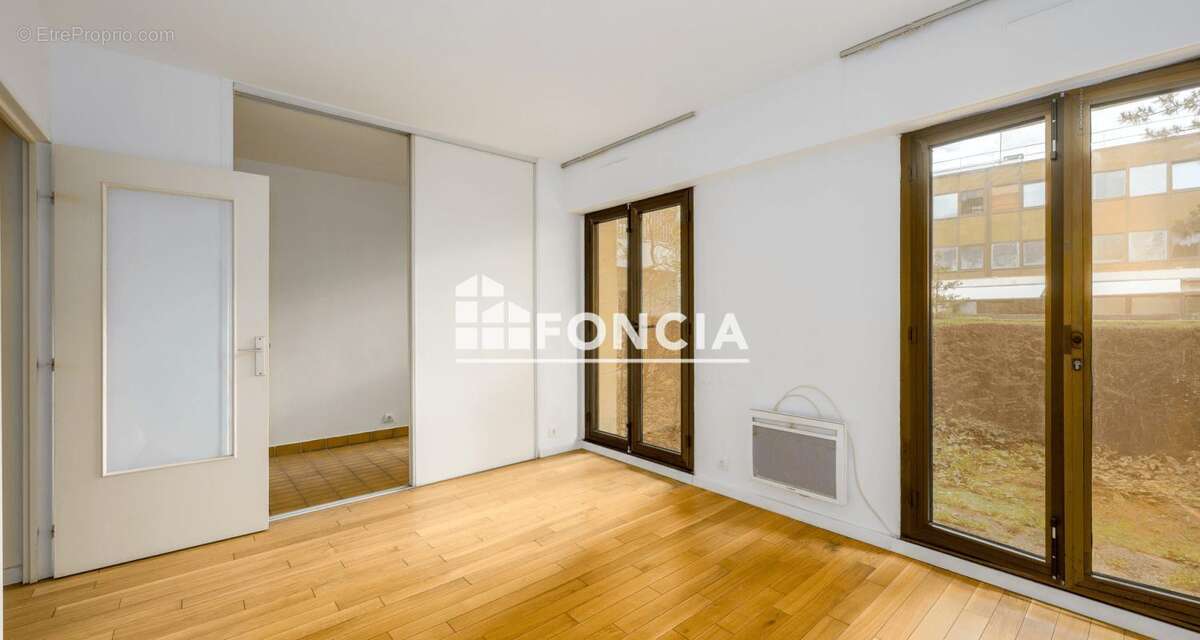 Appartement à BOURG-LA-REINE