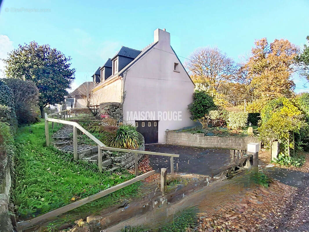 Maison à LE MINIHIC-SUR-RANCE