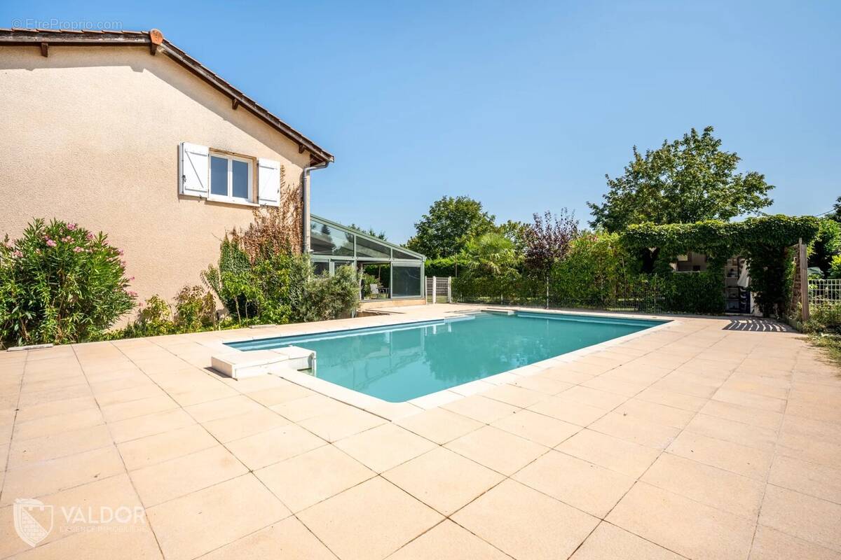 Maison à GUEREINS