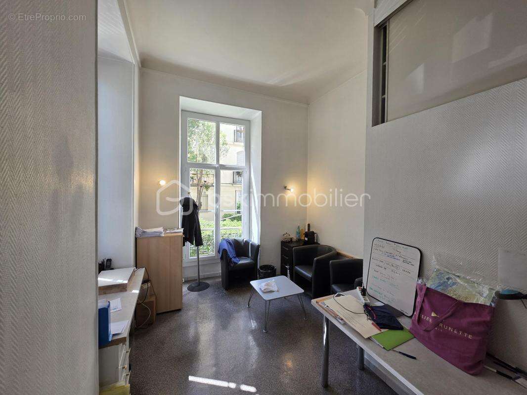 Nice centre – quartier des musiciens – local professionnel de 208 m² - photo 11