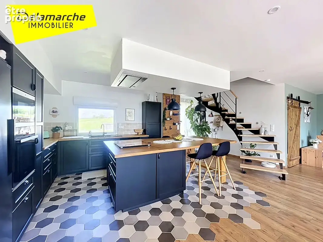 A vendre  maison coup de coeur  à brécey  50370  maison 6 pièces avec terrain 2100 m² - photo 4