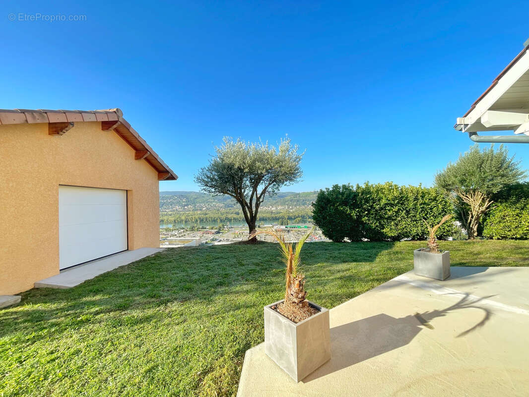 Maison à CHASSE-SUR-RHONE