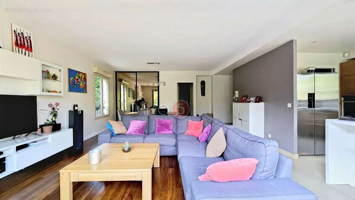 Appartement à LE RAINCY