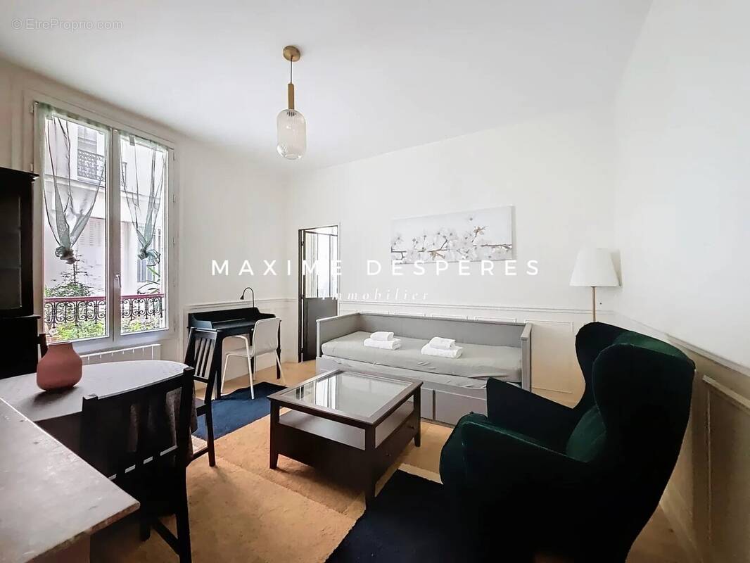 Appartement à PARIS-8E