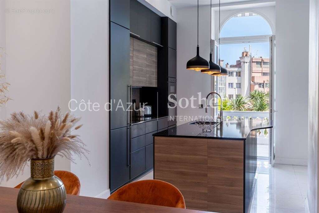Nice Baumettes appartement Belle Époque avec terrasse et garage - photo 8