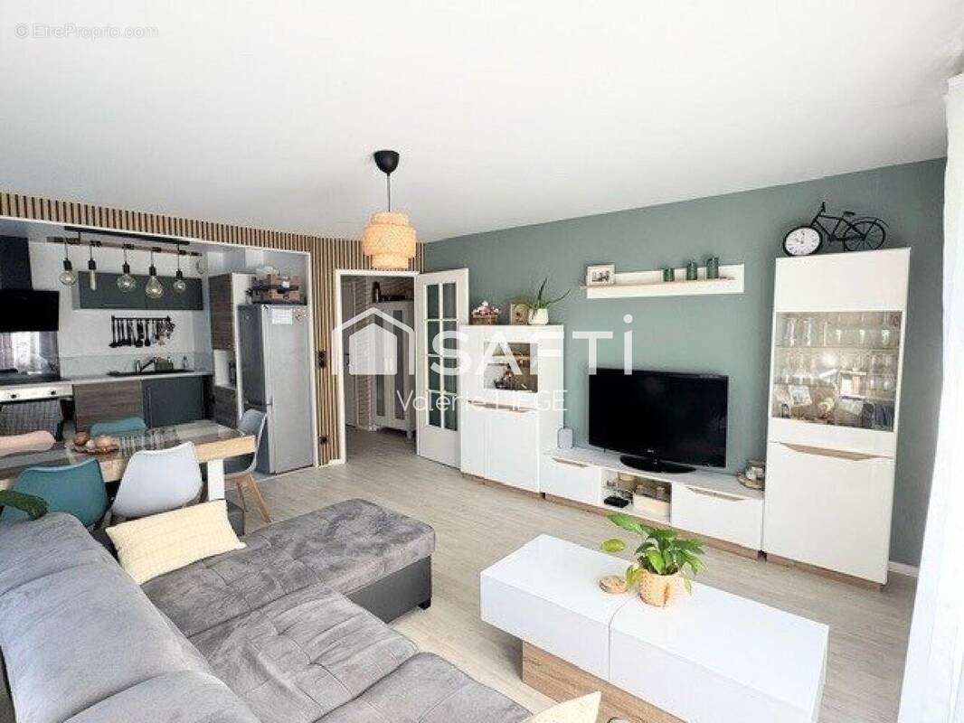 Photo 1 - Appartement à MAURECOURT