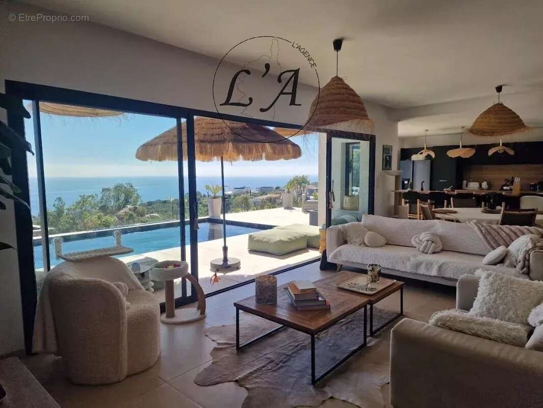 Appartement à SARI-SOLENZARA