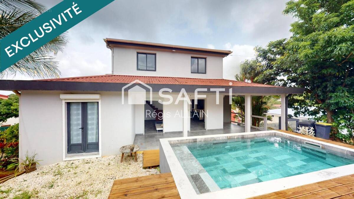 Photo 1 - Maison à SAINT-JOSEPH