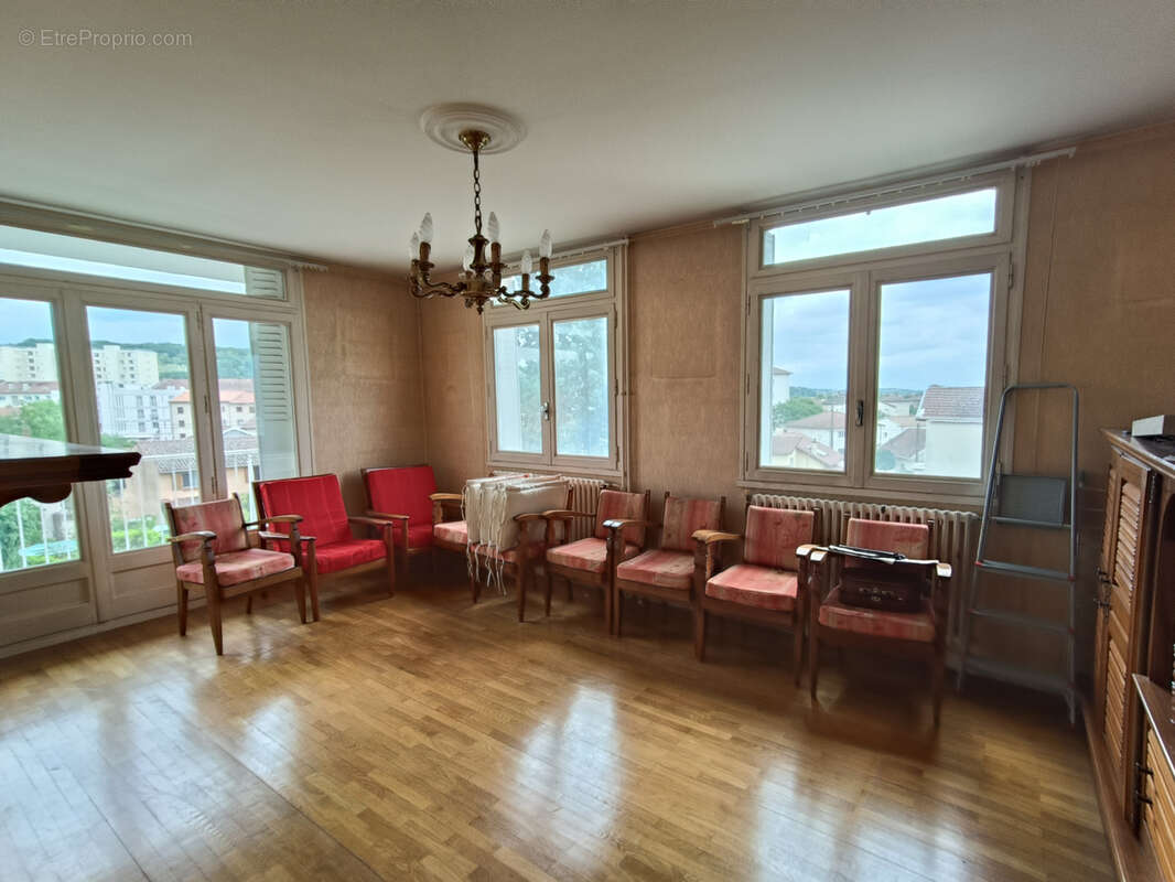 Appartement à ROUSSILLON