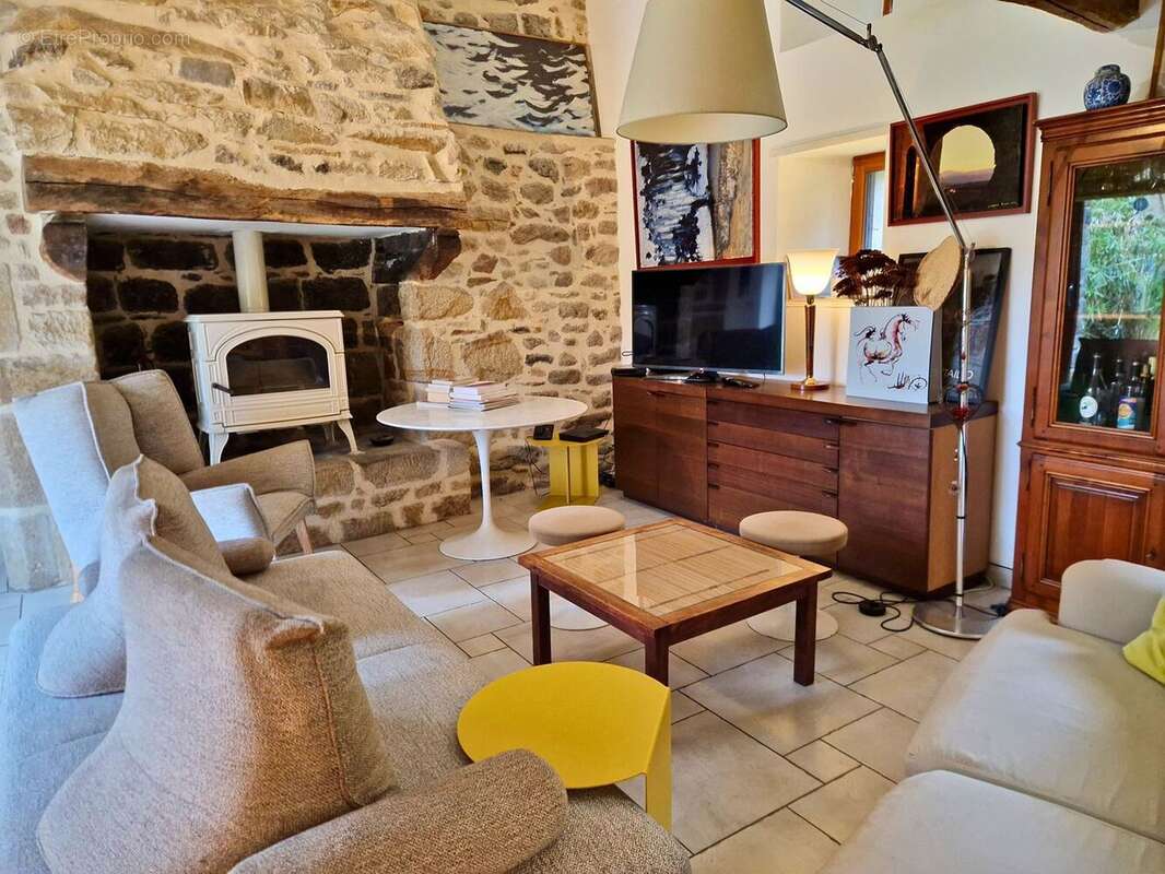 Maison à POULDERGAT