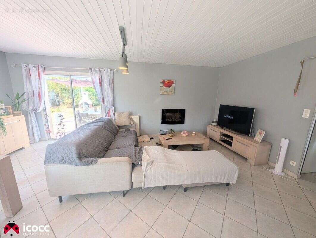 Maison 97 m² à Corpe  - photo 4