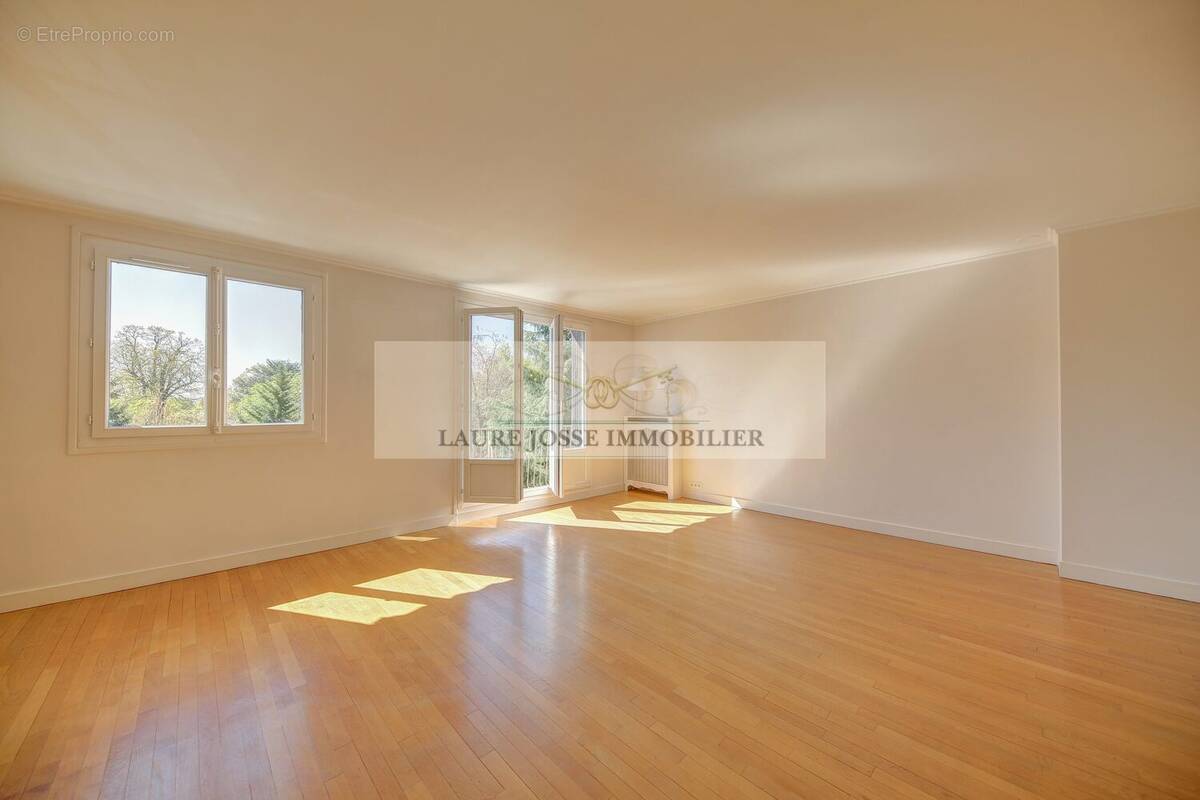 Appartement à LE VESINET