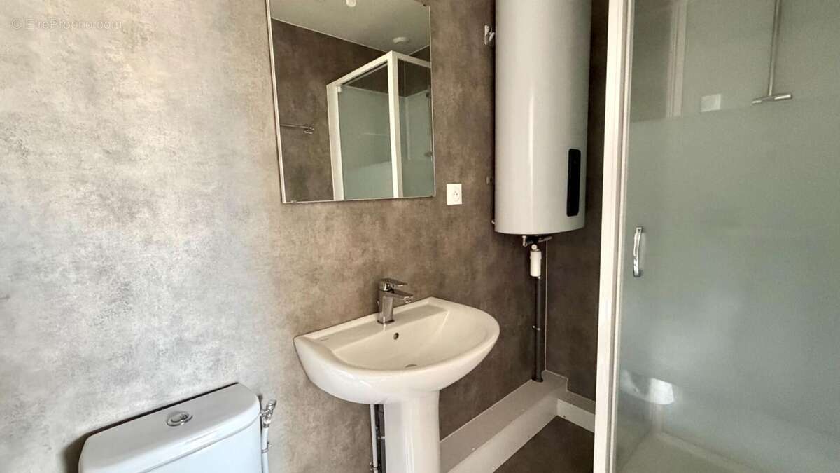 À vendre , Appartement 30 m² entièrement rénové en 2023, Idéal premier achat ou investissement locatif - photo 3
