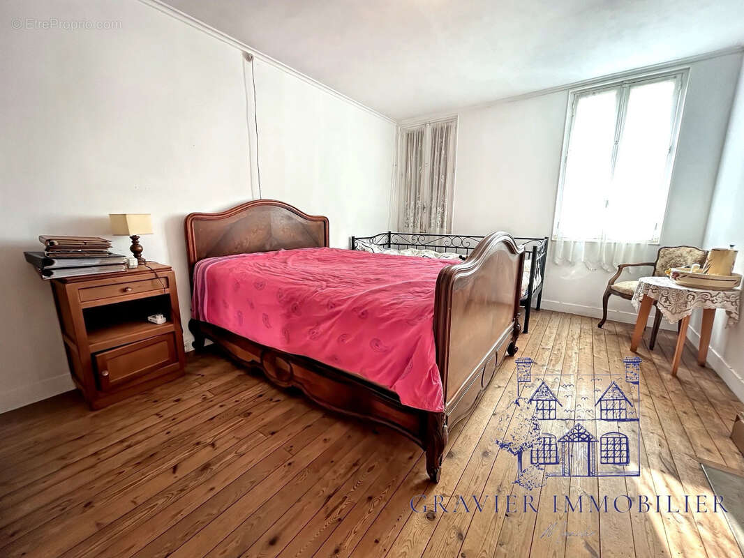 Maison à SAINT-GERMAIN-SUR-AY