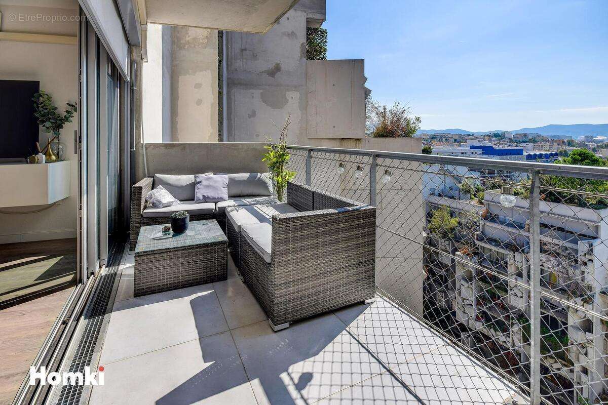 Appartement à MARSEILLE-4E