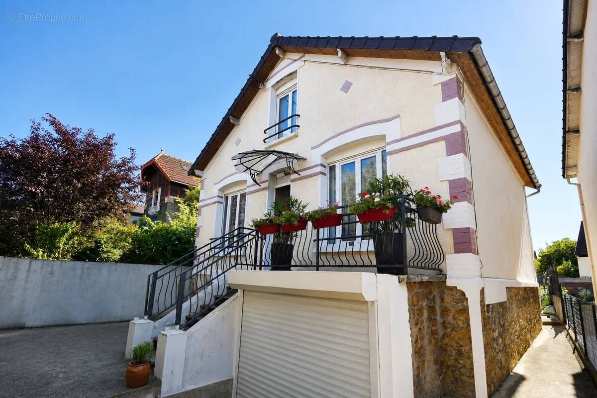 Maison à AULNAY-SOUS-BOIS