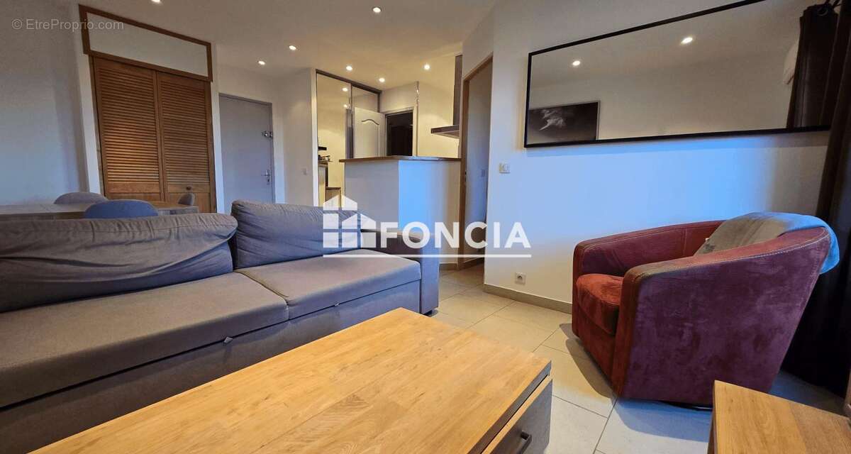 Appartement à LA CROIX-VALMER