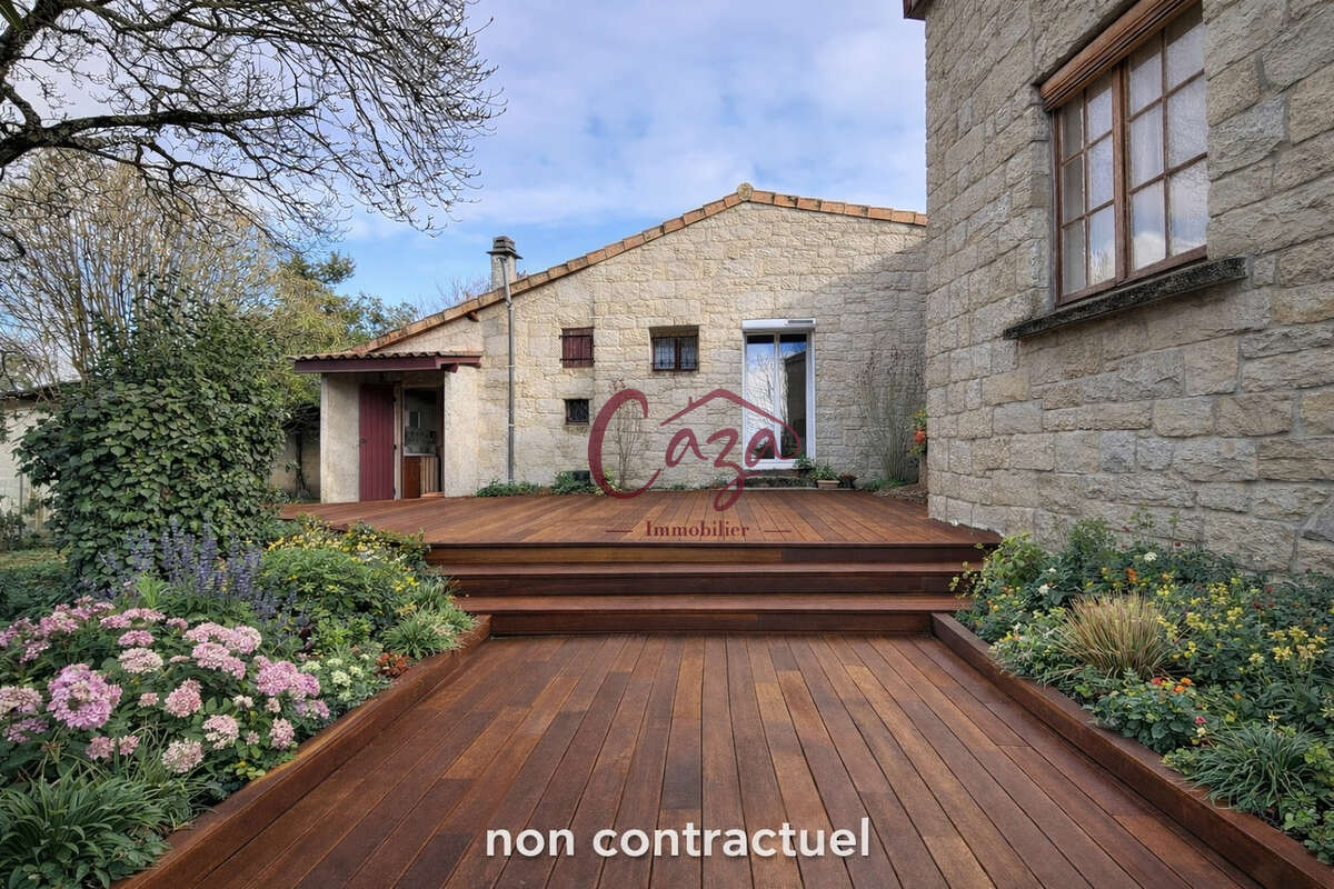 Maison à CAMBLANES-ET-MEYNAC