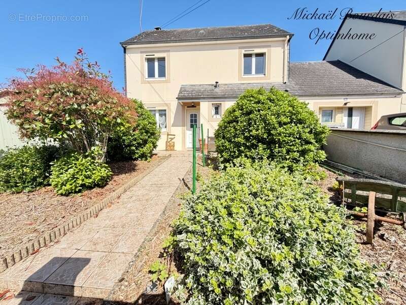Maison à LE LUDE