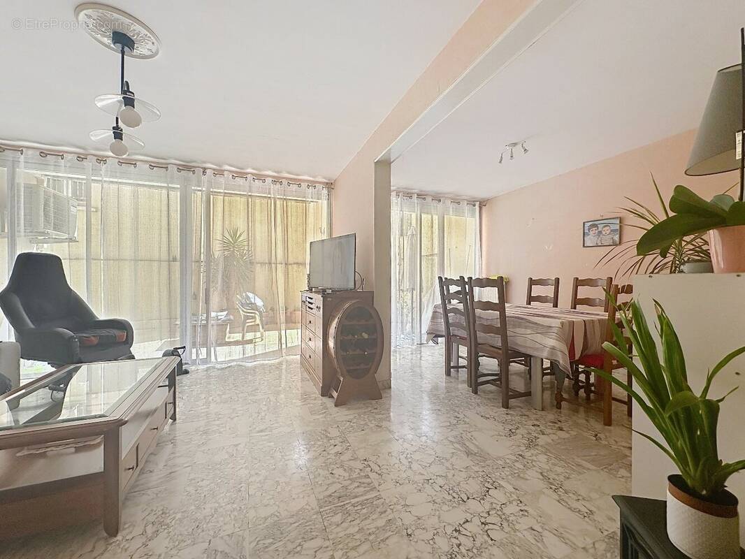 Appartement à BEZIERS