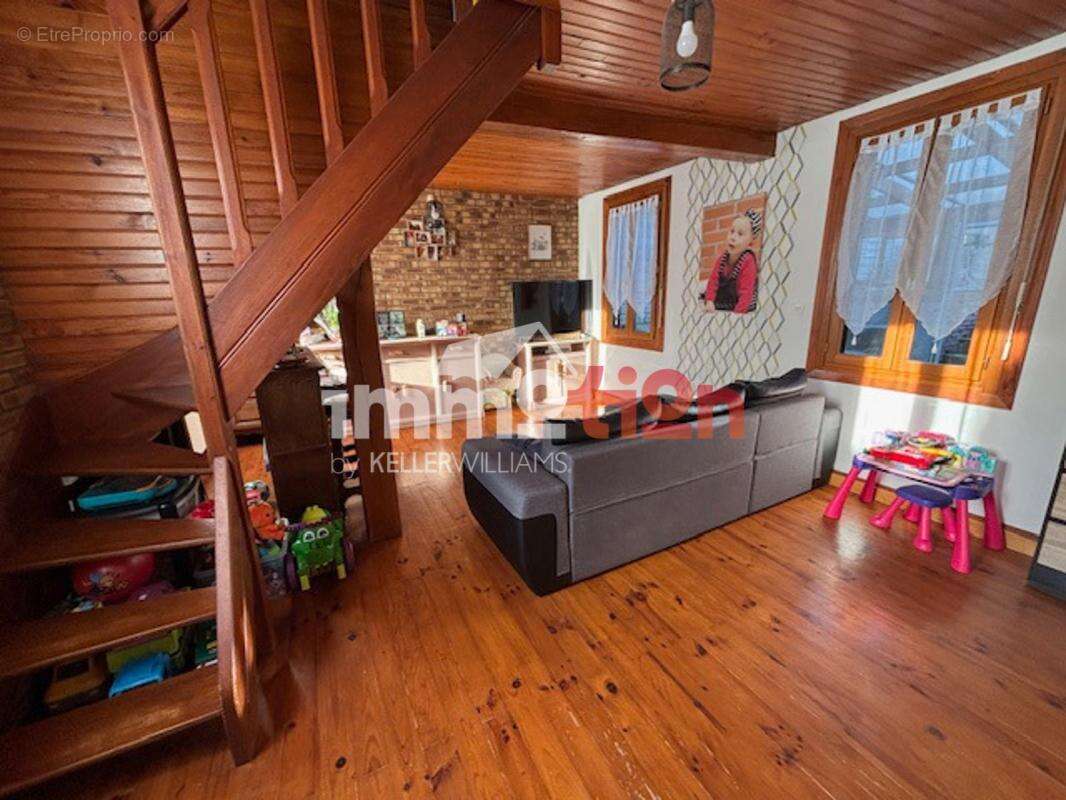 Maison à BEAUCHAMPS