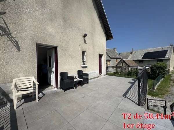 Appartement à PIERRE-CHATEL