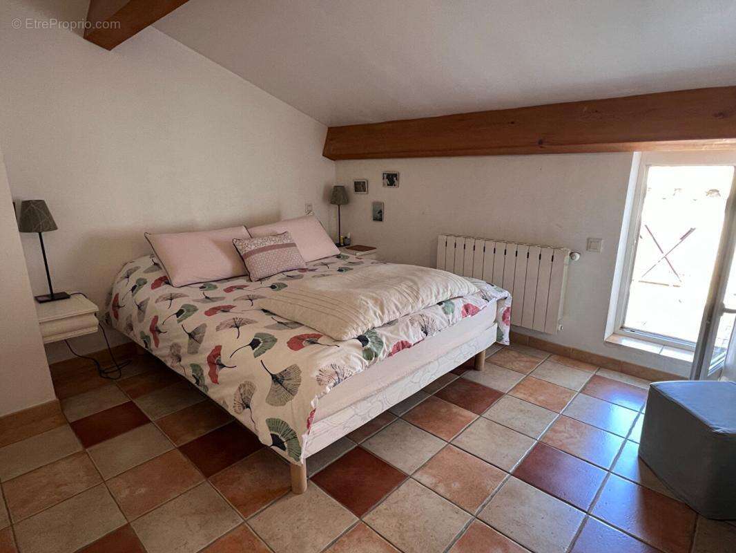 Maison à BARJAC