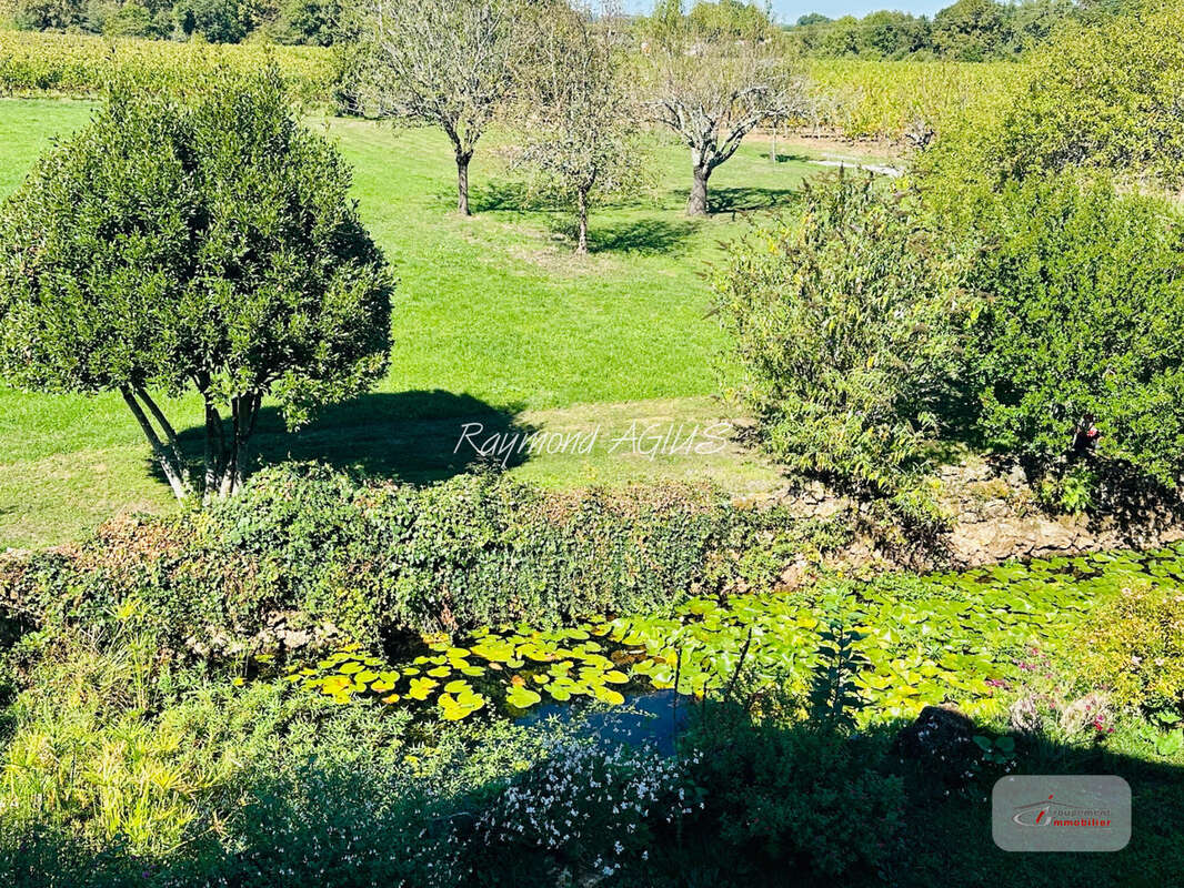 Maison à SAINT-EMILION