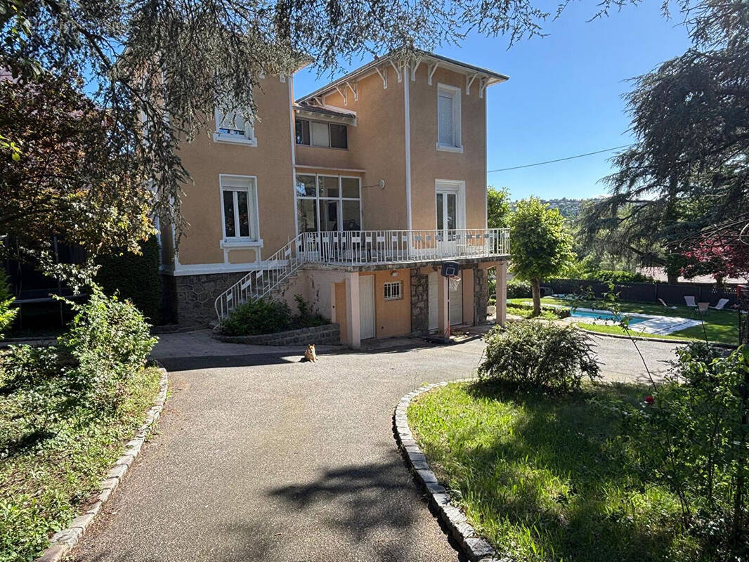 Maison à SAINT-ETIENNE