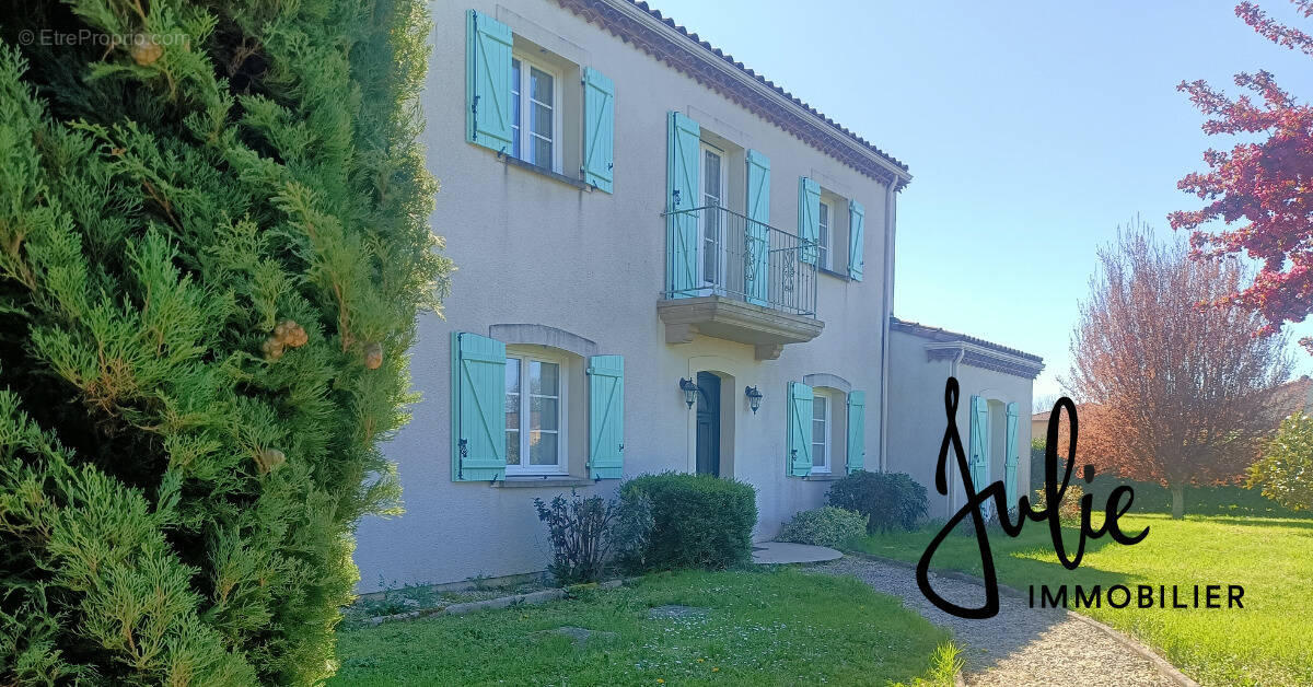 Maison à AMBRES