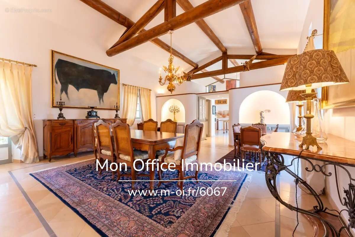 Maison à BONNIEUX