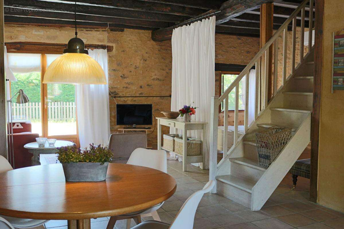 Maison à SIORAC-EN-PERIGORD