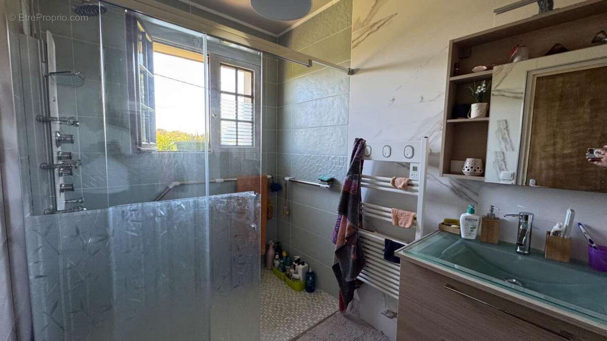 Maison  5 pièce(s) 115 m2 sous-sol complet - photo 8