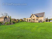 Maison à SAINT-EVARZEC