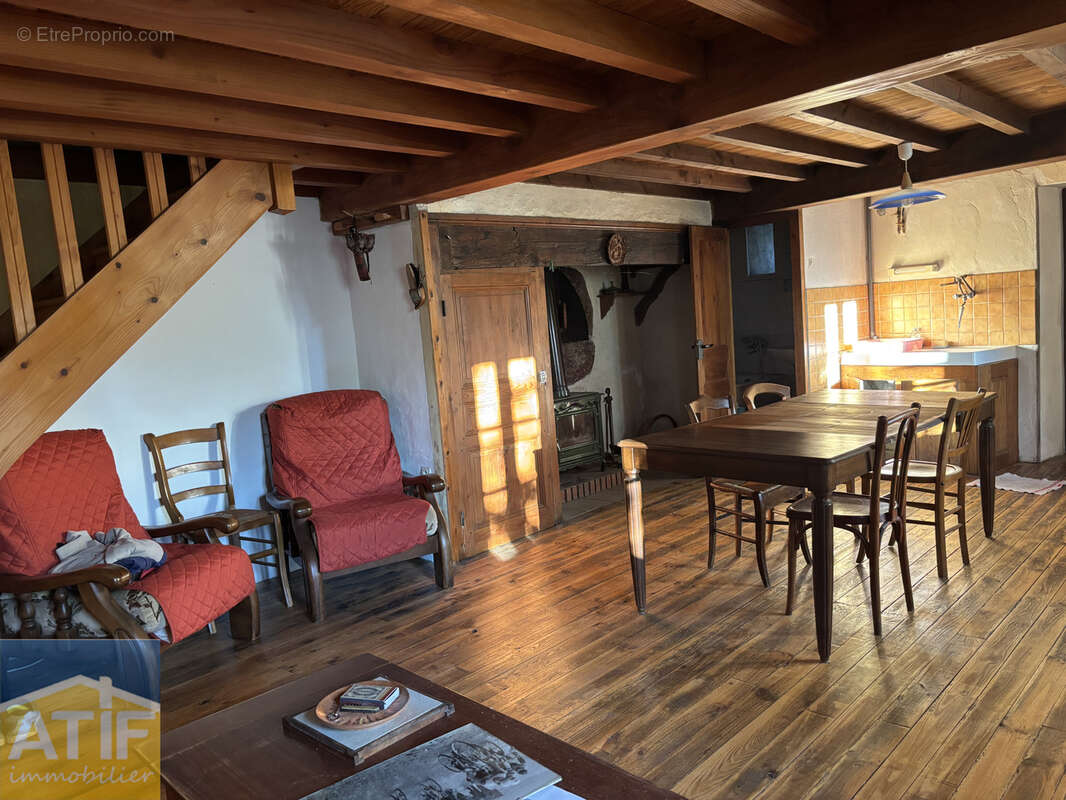 Maison à SAINT-DIDIER-SUR-ROCHEFORT